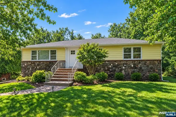 20 Manger Road, West Orange, NJ 07052