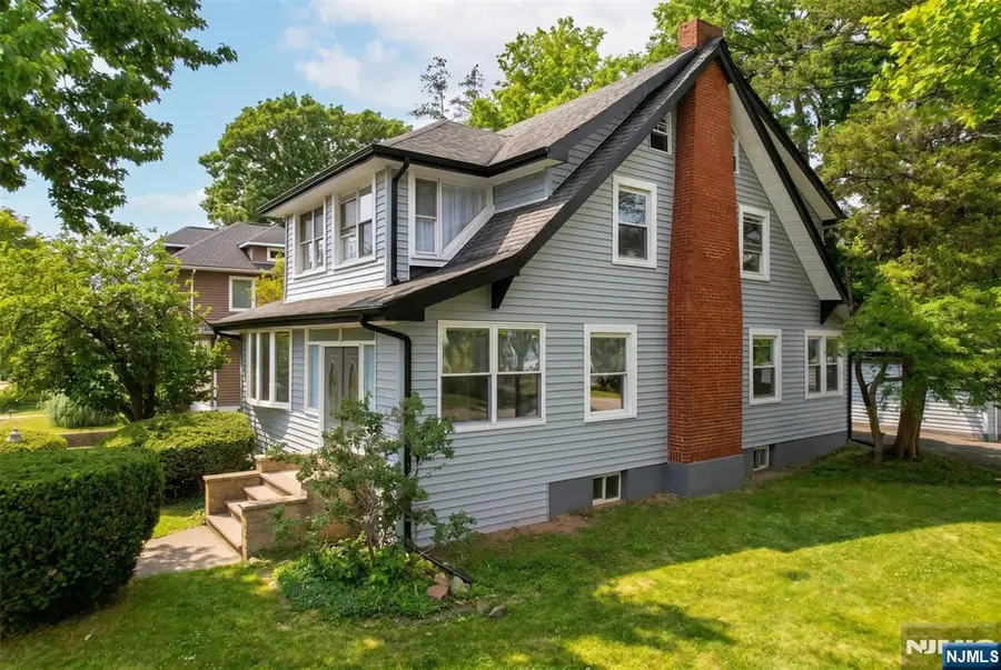 933 Maple Avenue, Ridgefield, NJ 07657 - #2