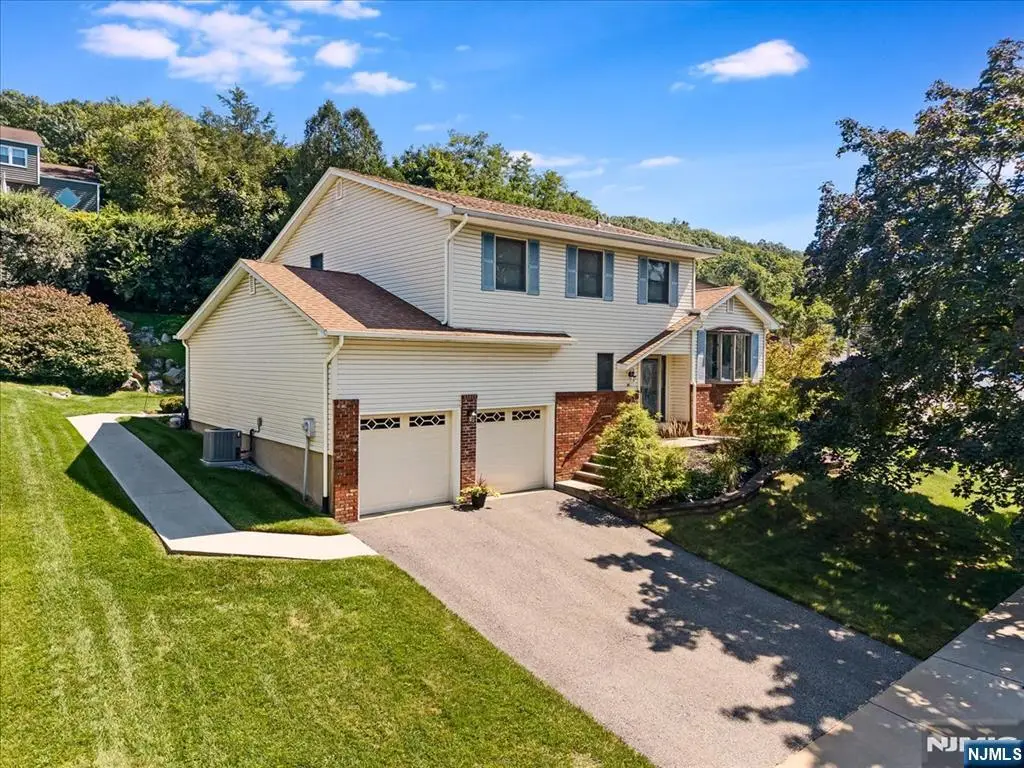 85 Tremont Terrace, Wanaque, NJ 07465 - #1