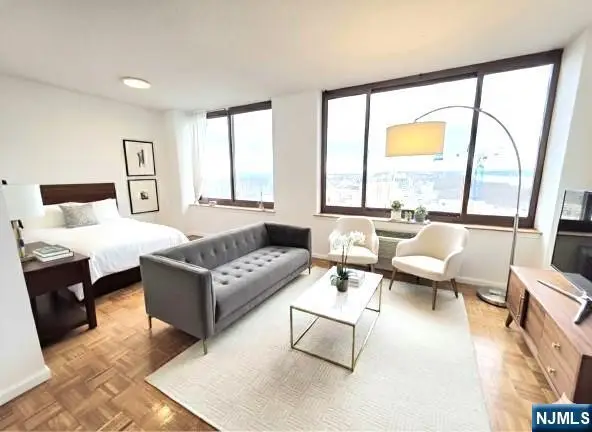 Address Withheld By Seller, Fort Lee, NJ 07024