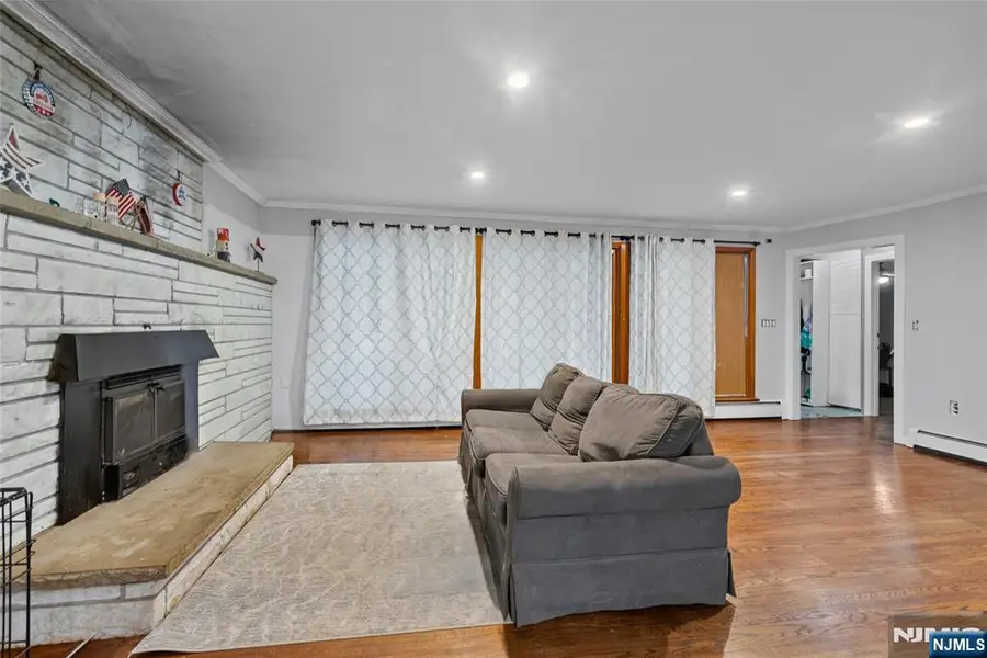 20 Bunn Road, Hamburg, NJ 07419 - #3