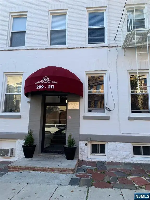 209-211 48th D4, Union City, NJ 07087 - #1