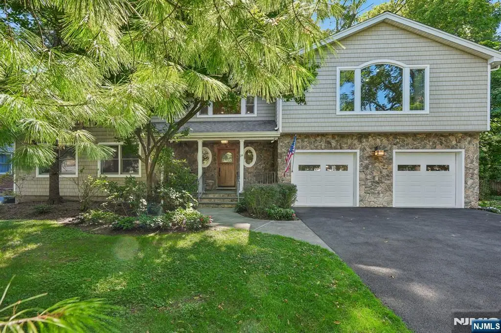74 Lakeshore Drive, Oakland, NJ 07436 - #1
