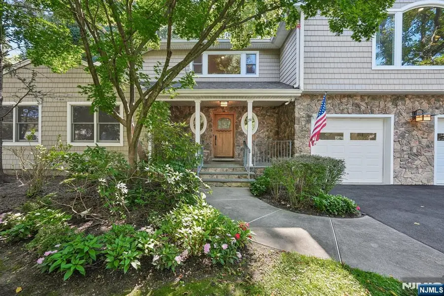 74 Lakeshore Drive, Oakland, NJ 07436 - #3