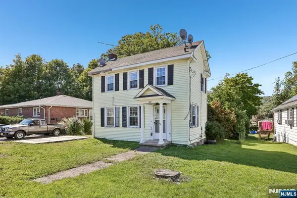 162 Chestnut Street, Boonton Town, NJ 07005
