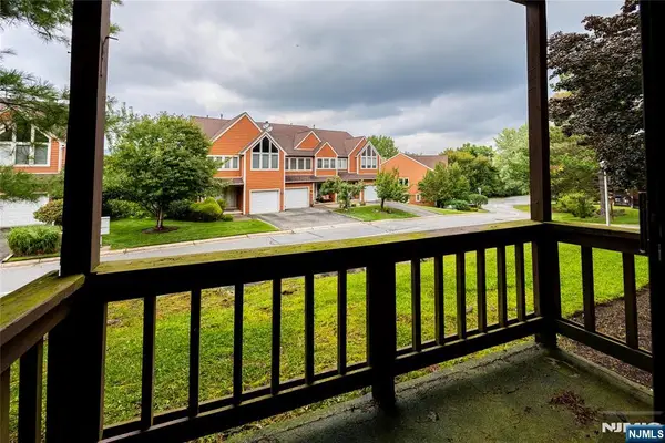 2 Alta Court 1, Vernon, NJ 07462