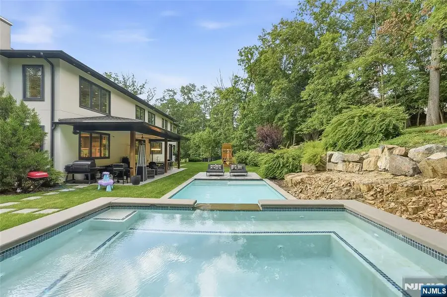 55 Kennedy Drive, Cresskill, NJ 07626 - #2