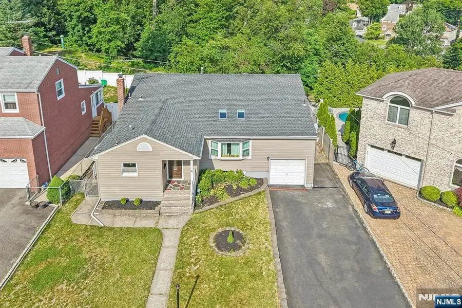 84 Howard Place, Nutley, NJ 07110 - #2