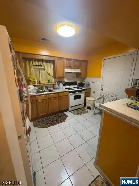 341 Hunterdon Street, Newark, NJ 07103 - #2
