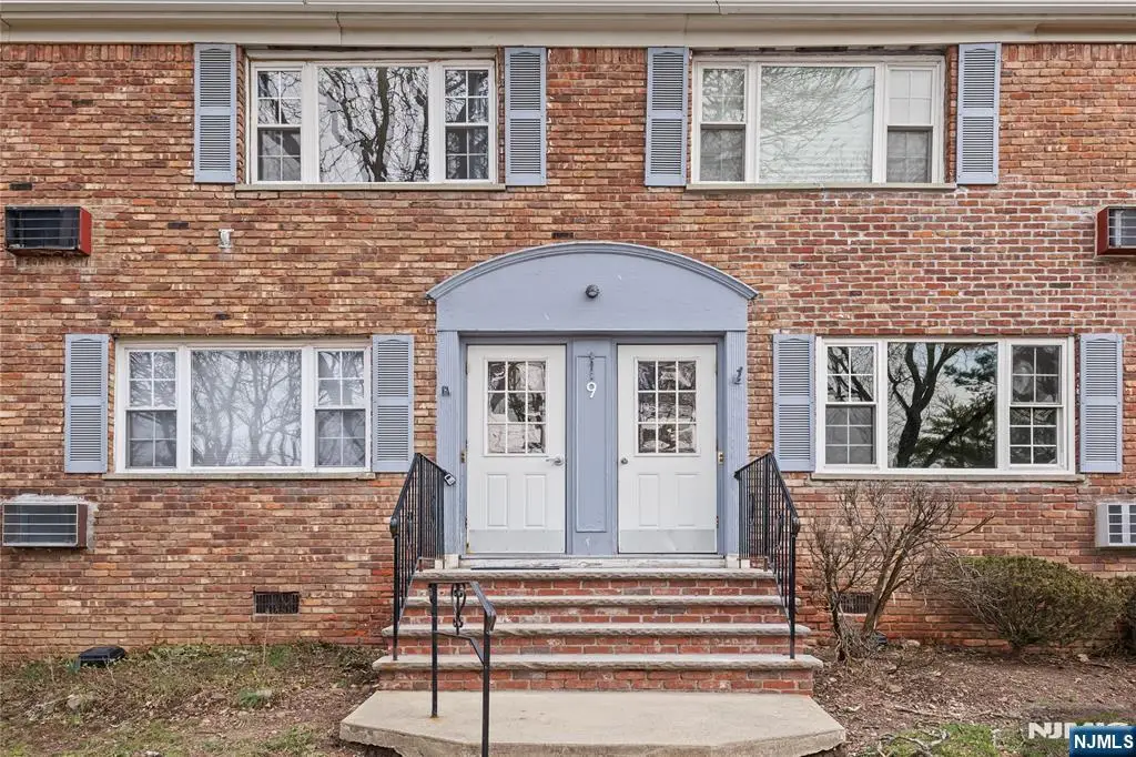 9 Wedgewood Drive 93, Verona, NJ 07044 - #1