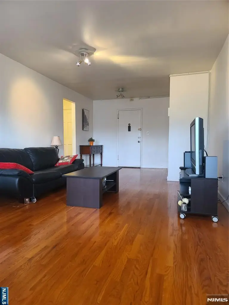 2200 Center Avenue E6, Fort Lee, NJ 07024 - #3