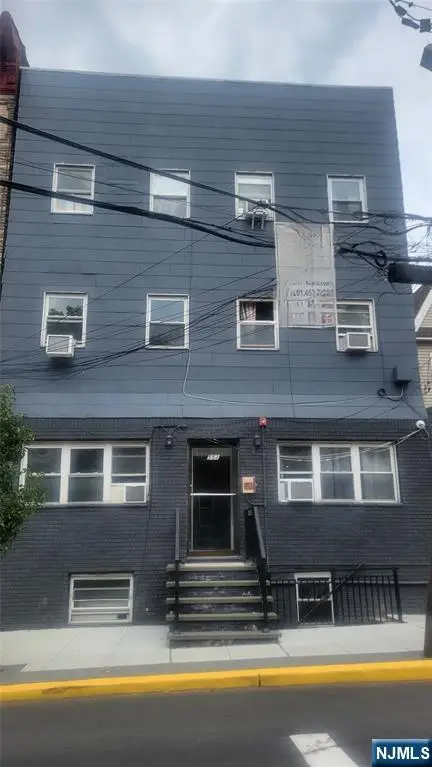 552 38th Street 2, Union City, NJ 07087