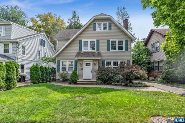 246 W Hudson Avenue, Englewood, NJ 07631