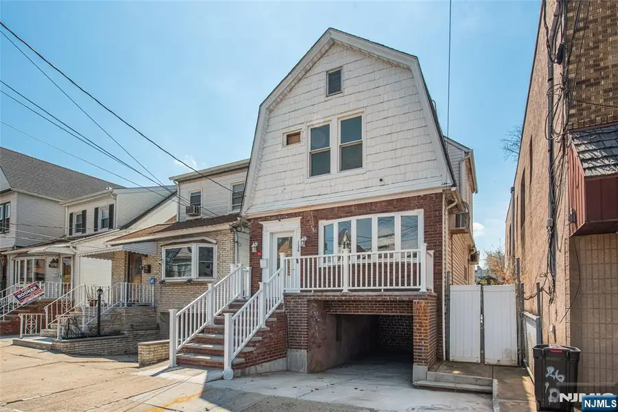 136 56th Street, Bayonne, NJ 07002 - #2