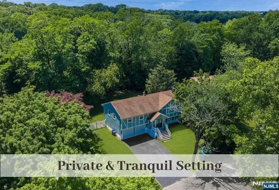 11 Stone Ridge Lane, Ho Ho Kus, NJ 07423 - #3