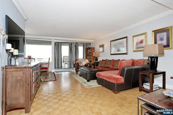 4 Horizon Road 815, Fort Lee, NJ 07024