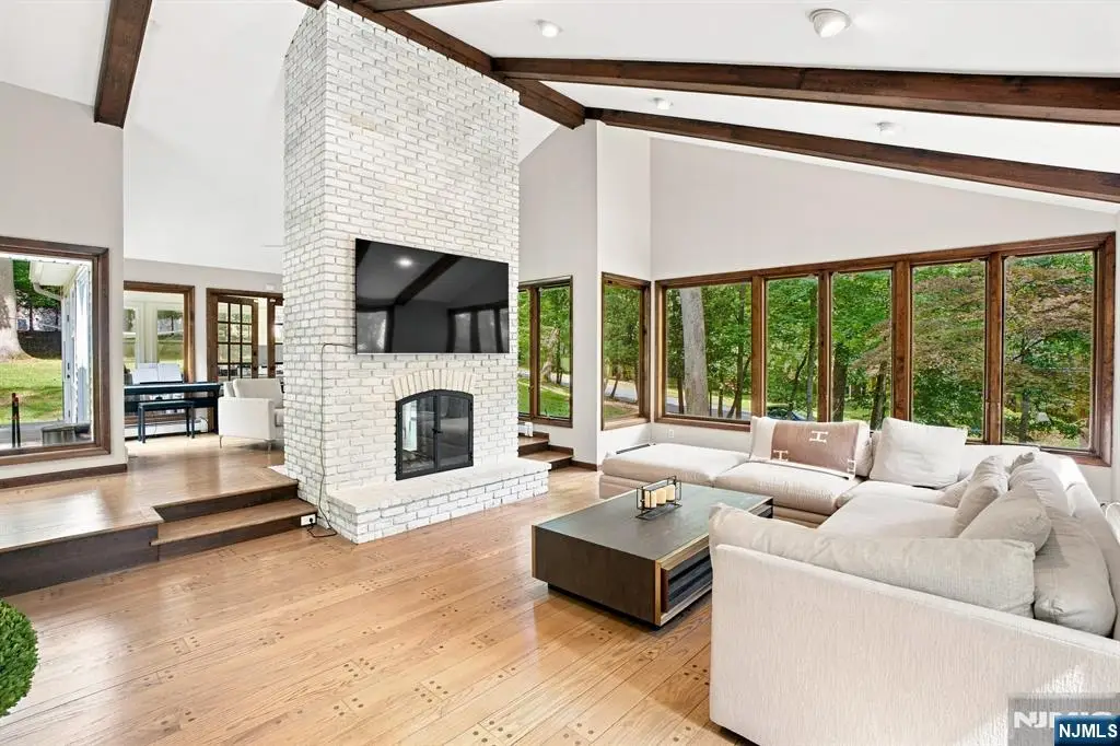 7 Sleepy Hollow Road, Saddle River, NJ 07458 - #1
