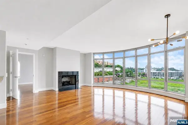 8100 River Road 905, North Bergen, NJ 07047