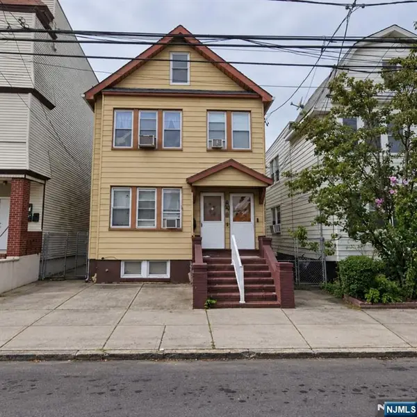 388 6th Street, Newark, NJ 07107
