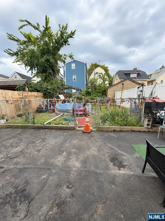388 6th Street, Newark, NJ 07107 - #2