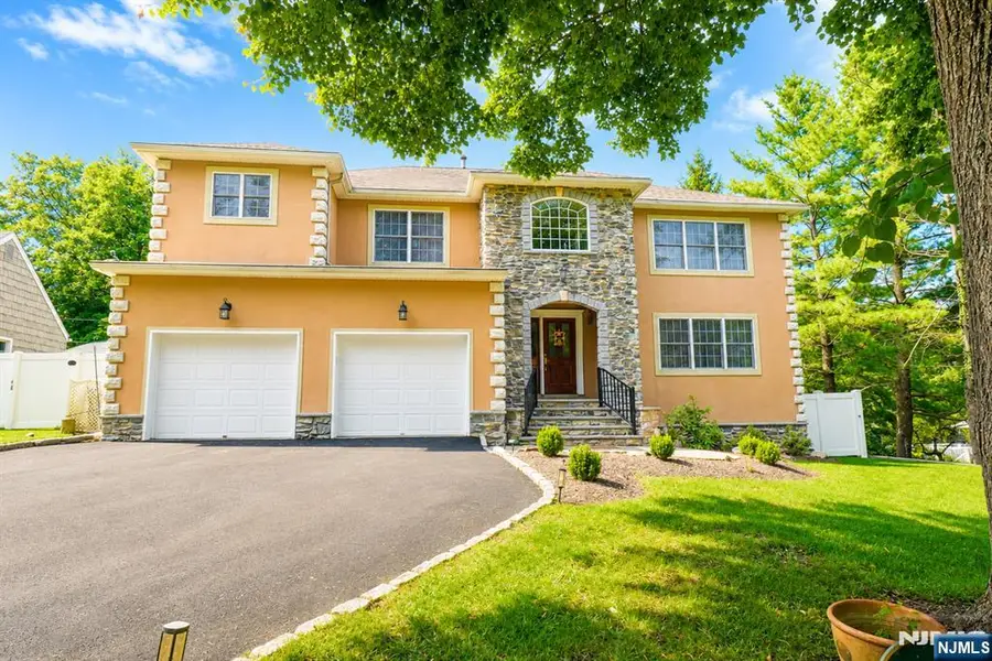 19 Westover Road, Verona, NJ 07044 - #2