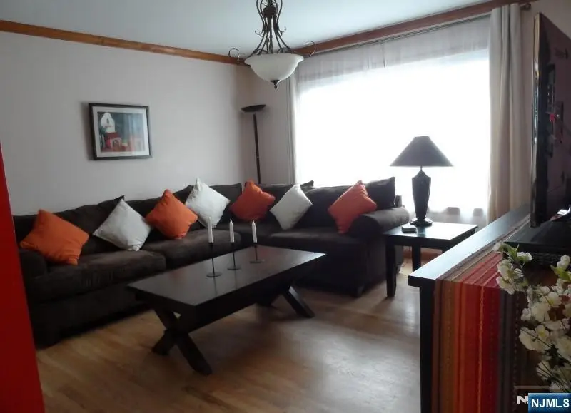 404-406 Chestnut Street 30, Newark, NJ 07105 - #2
