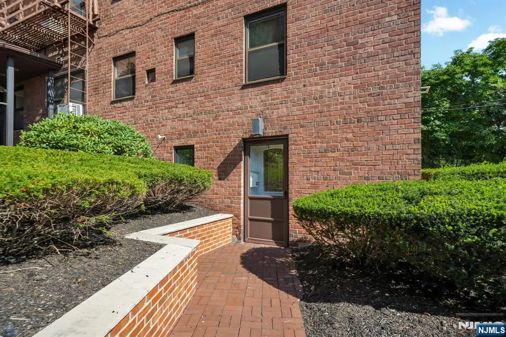 130 Orient Way CC, Rutherford, NJ 07070 - #1