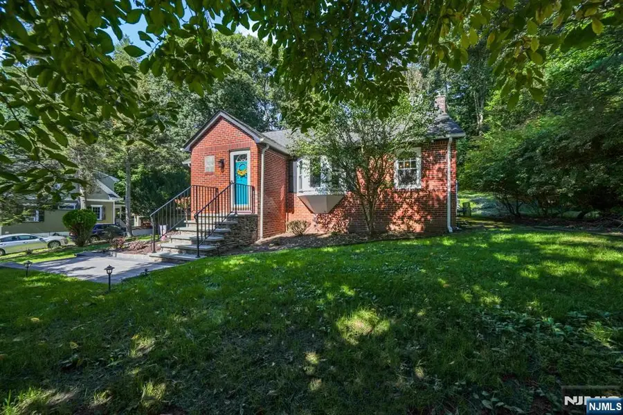 89 Grove Street, Oakland, NJ 07436 - #2