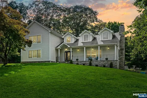 75 Evergreen Drive, North Caldwell, NJ 07006