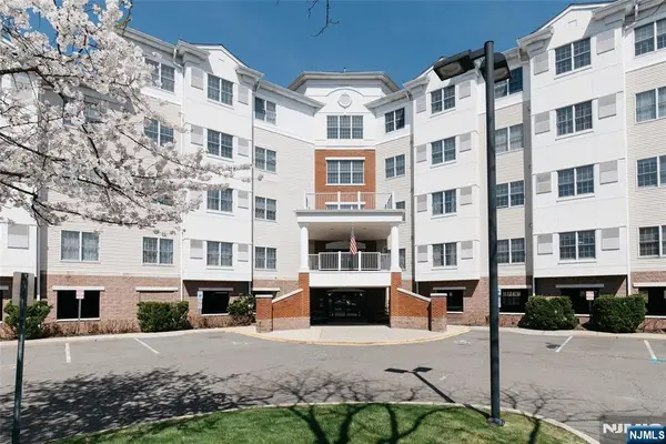 189 Forest Avenue 108, Paramus, NJ 07652
