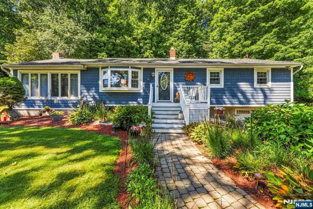 18 Fox Hollow Court, Vernon, NJ 07462 - #1