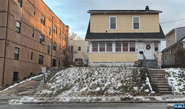 973-975 18th Avenue, Newark, NJ 07106