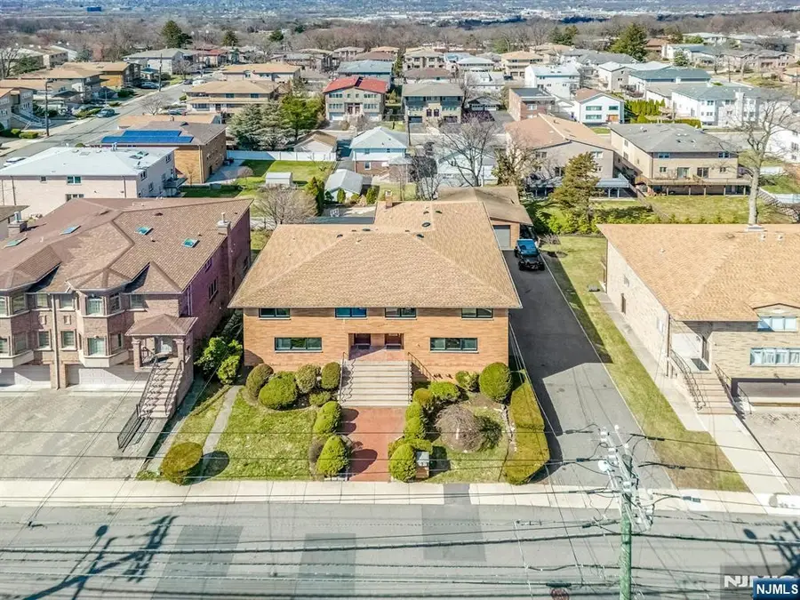 2413 Hammett Avenue, Fort Lee, NJ 07024 - #3