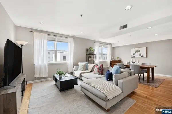 225 Clinton Street 4, Hoboken, NJ 07030