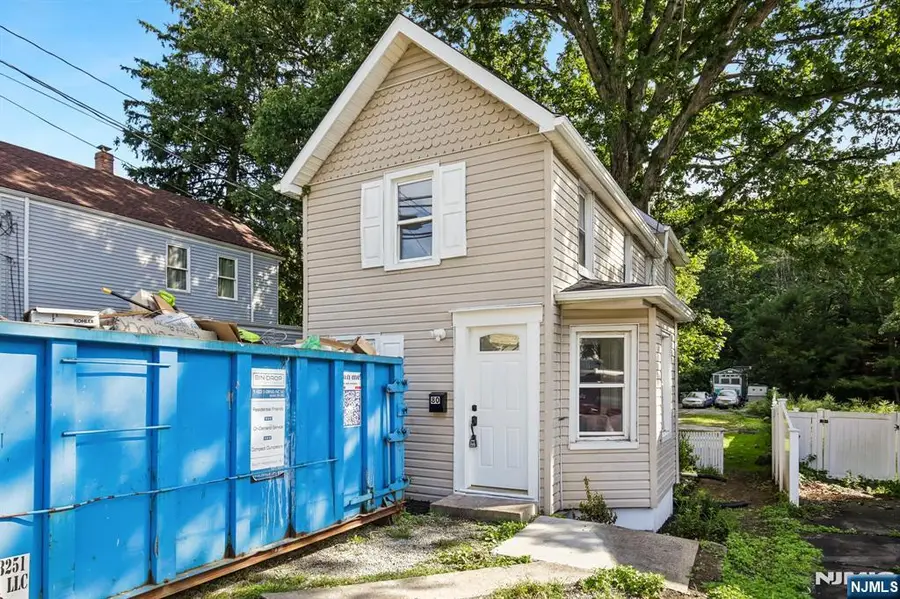 80 Glenwild Avenue, Bloomingdale, NJ 07403 - #2