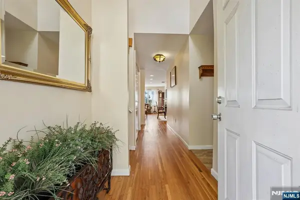 411 Heights Drive 8, Haledon, NJ 07508