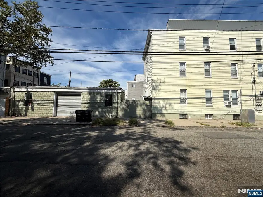 382 Walnut Street, Newark, NJ 07105 - #2