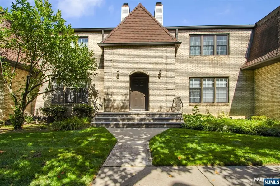124 Falls Bridge Drive 629, Totowa, NJ 07512 - #2