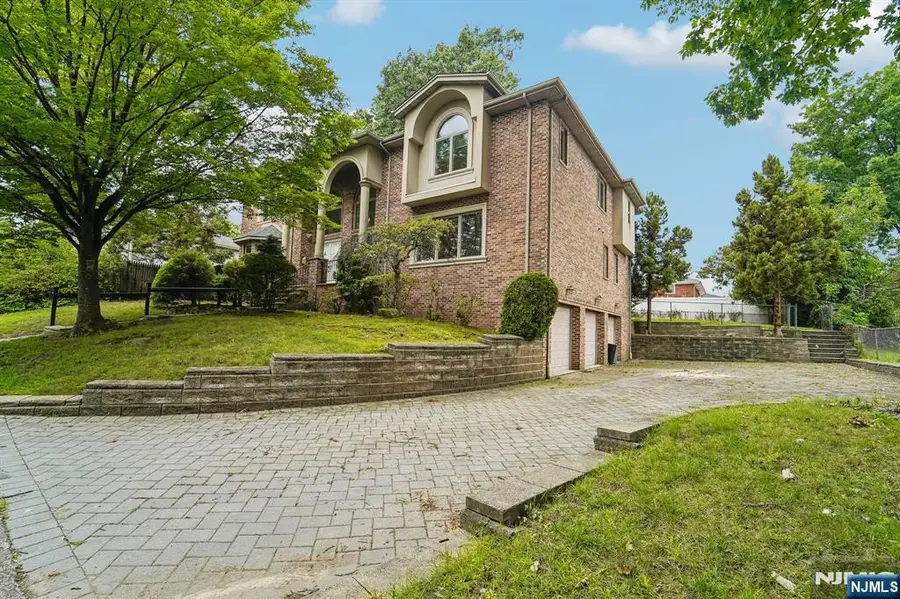 14 Leighton Street, Englewood Cliffs, NJ 07632 - #2
