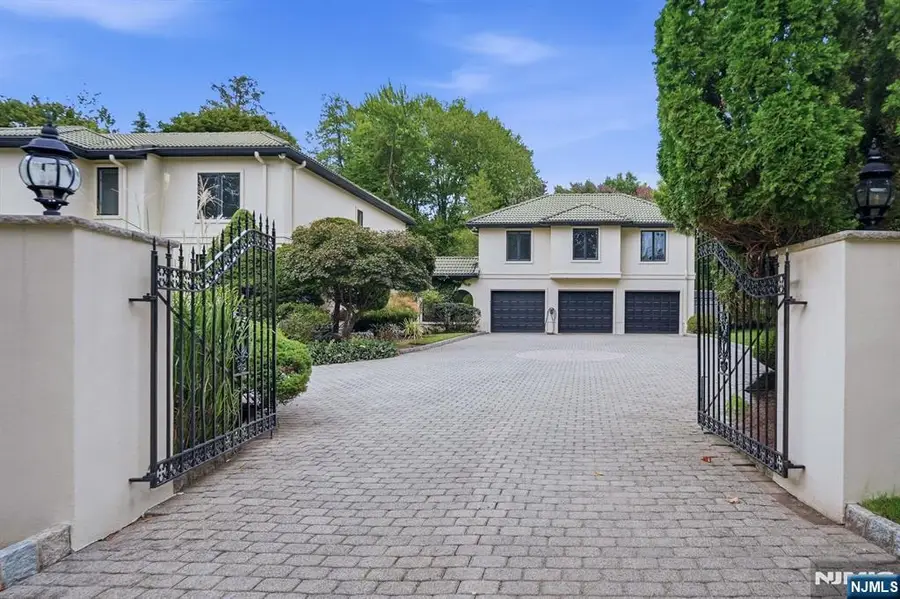 471 Homans Avenue, Closter, NJ 07624 - #3