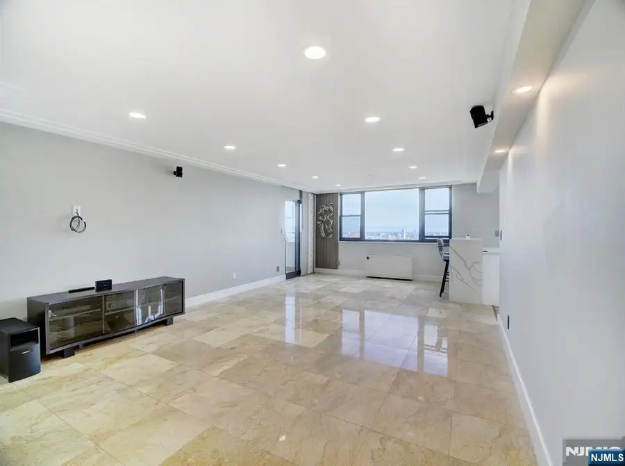 250 Gorge Road 29L, Cliffside Park, NJ 07010 - #3