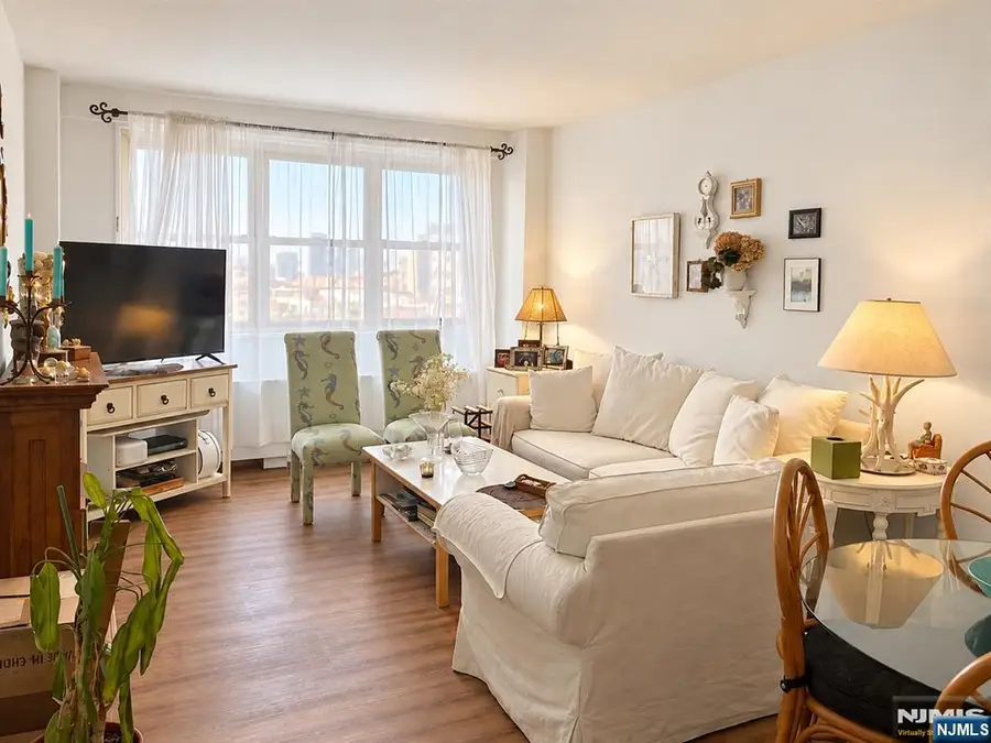7100 Boulevard E 6K, Guttenberg, NJ 07093 - #3