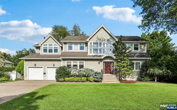 8 Marion Court, Ho-Ho-Kus, NJ 07423