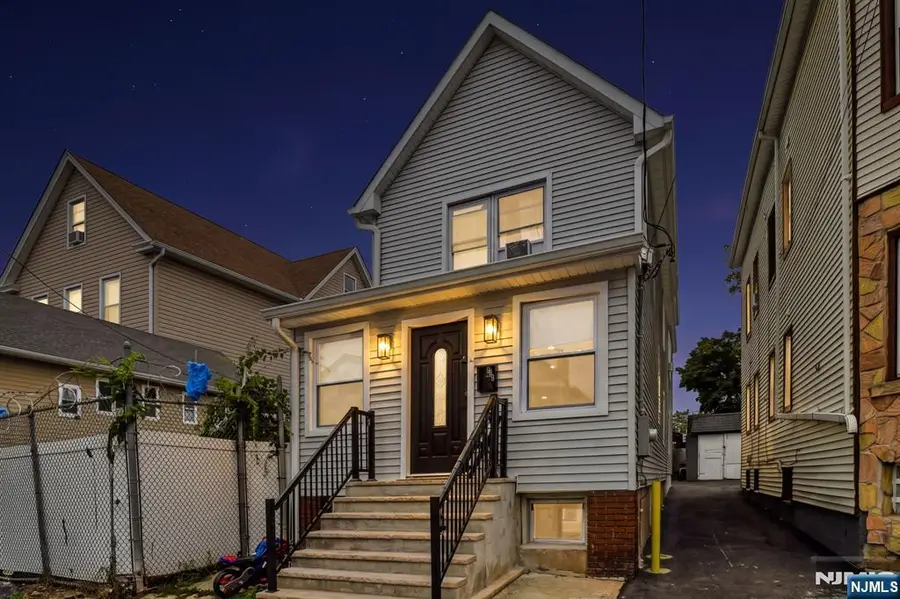 649 30th Street, Paterson, NJ 07513 - #2