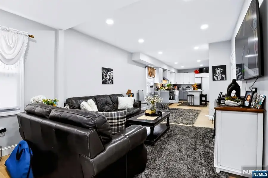 649 30th Street, Paterson, NJ 07513 - #3