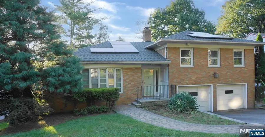 8 S Mountain Way, West Orange, NJ 07052 - #2