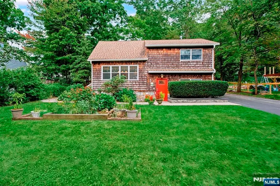 9 Melrose Avenue, West Milford, NJ 07421 - #2