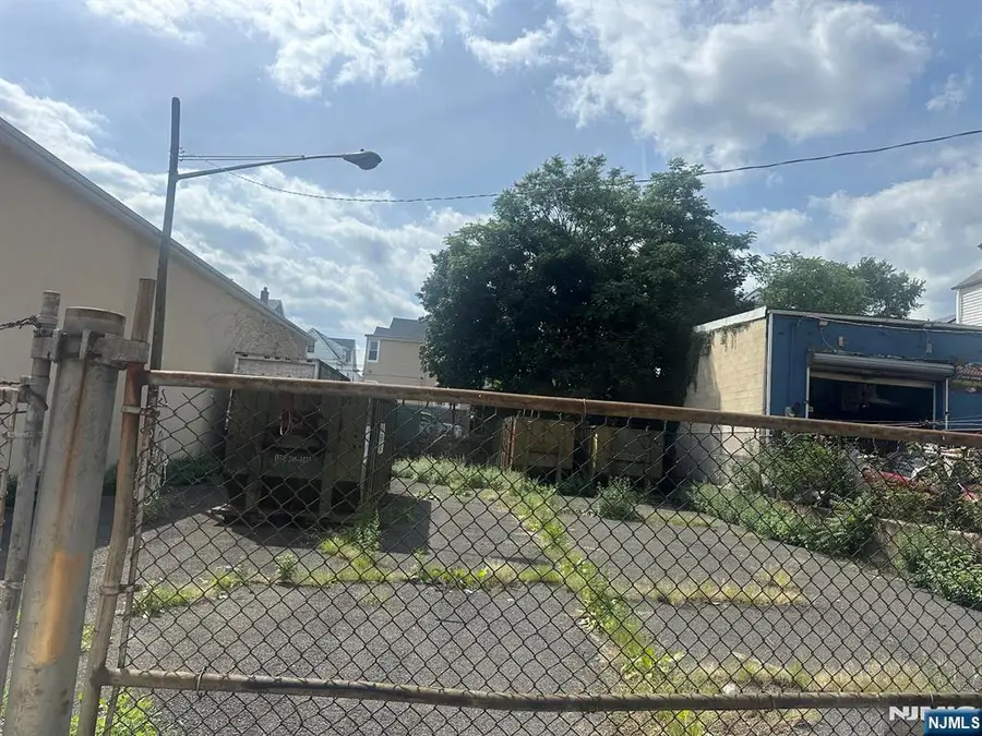 42-44 Camden Street, Paterson, NJ 07503 - #2