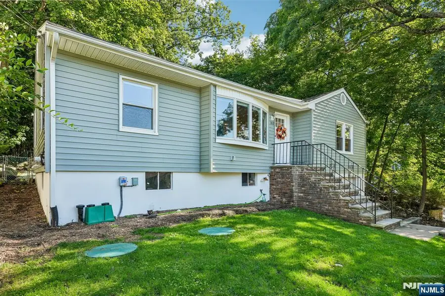 102 Hiawatha Boulevard, Oakland, NJ 07436 - #2