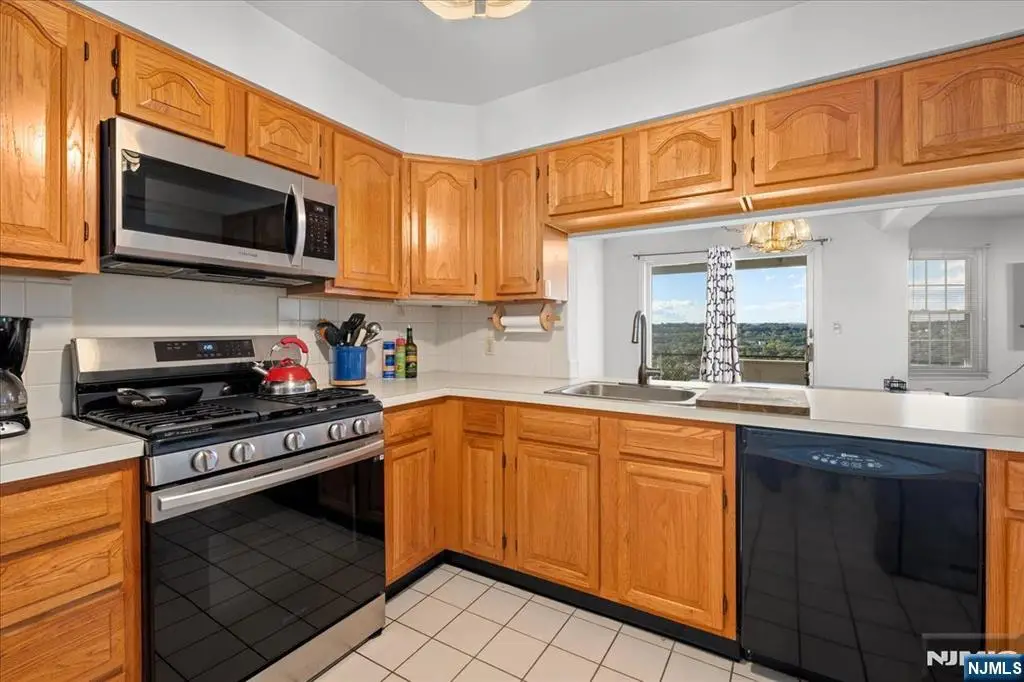 62 Amethyst Lane 276, Paterson, NJ 07501 - #1